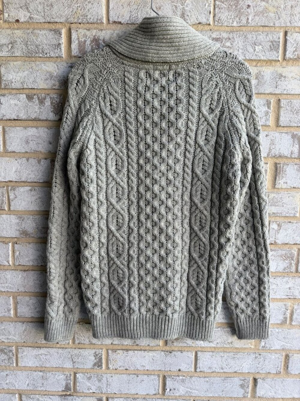 Peregrine Made in England NWT 100% Wool Long Sleeve Shawl Neck Sweater Size L - Picture 2 of 8